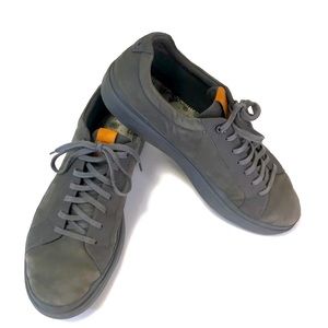 UGG Men’s Nubuck Waterproof Lace Up Shoes Sz 10.5